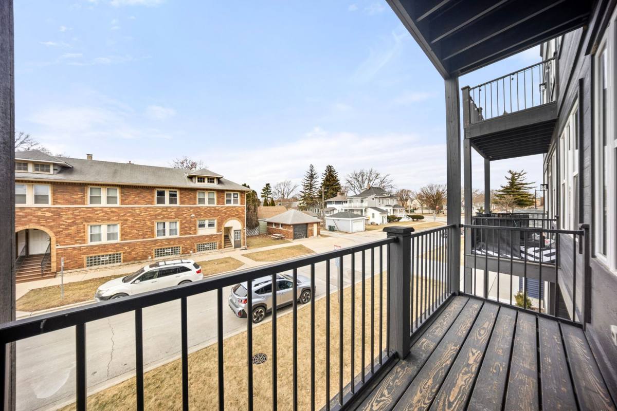 Apartment for rent at 3708 Grand Blvd, Brookfield, IL 60513