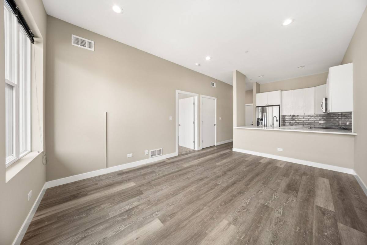 Apartment for rent at 3708 Grand Blvd, Brookfield, IL 60513