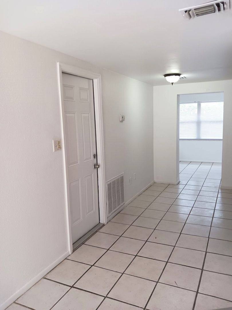 House for rent at 21377 Campbell Dr, Brooksville, FL 34601