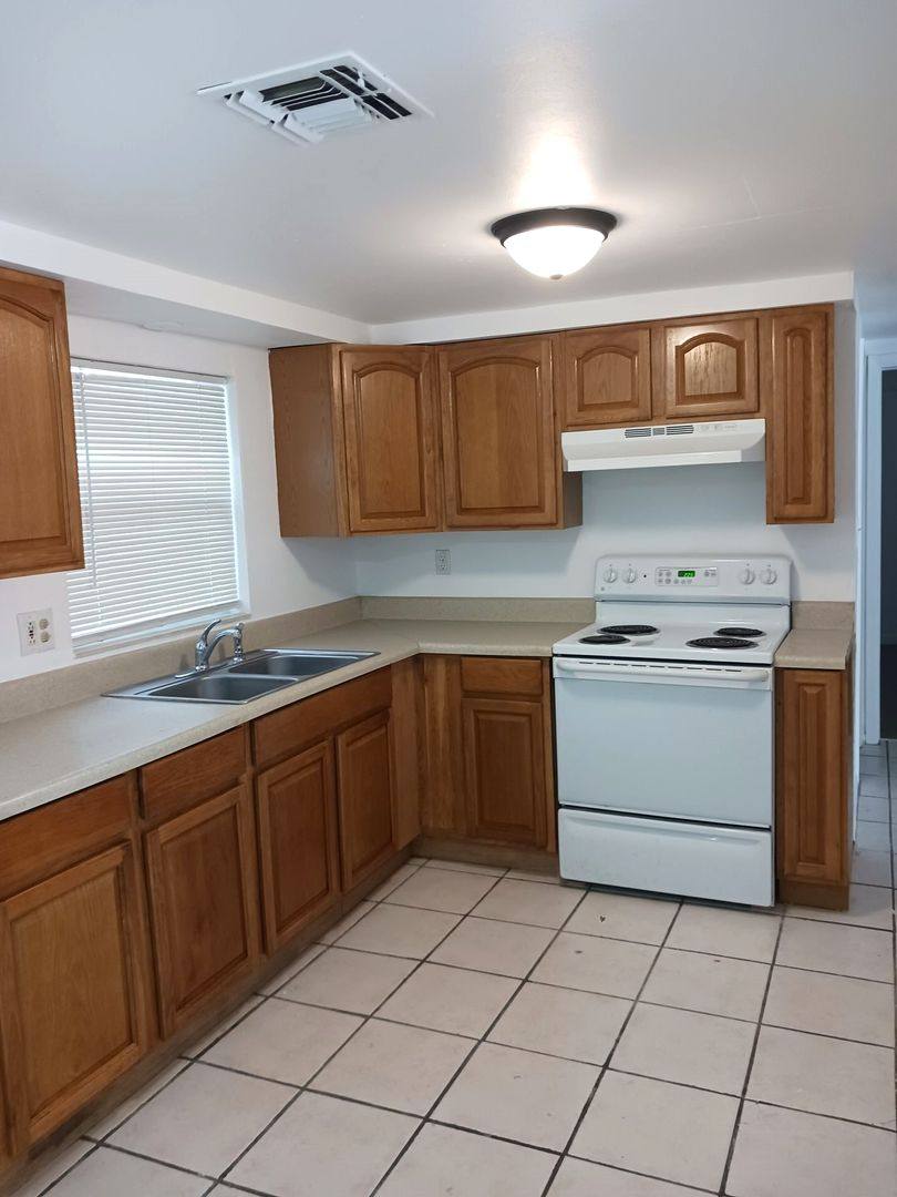 House for rent at 21377 Campbell Dr, Brooksville, FL 34601