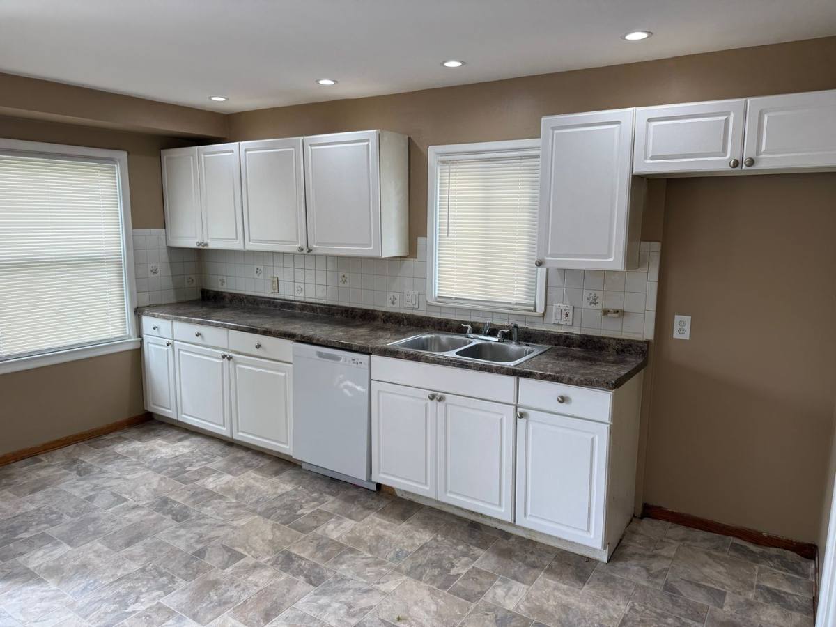 House for rent at 22066 Nevada Ave, Eastpointe, MI 48021