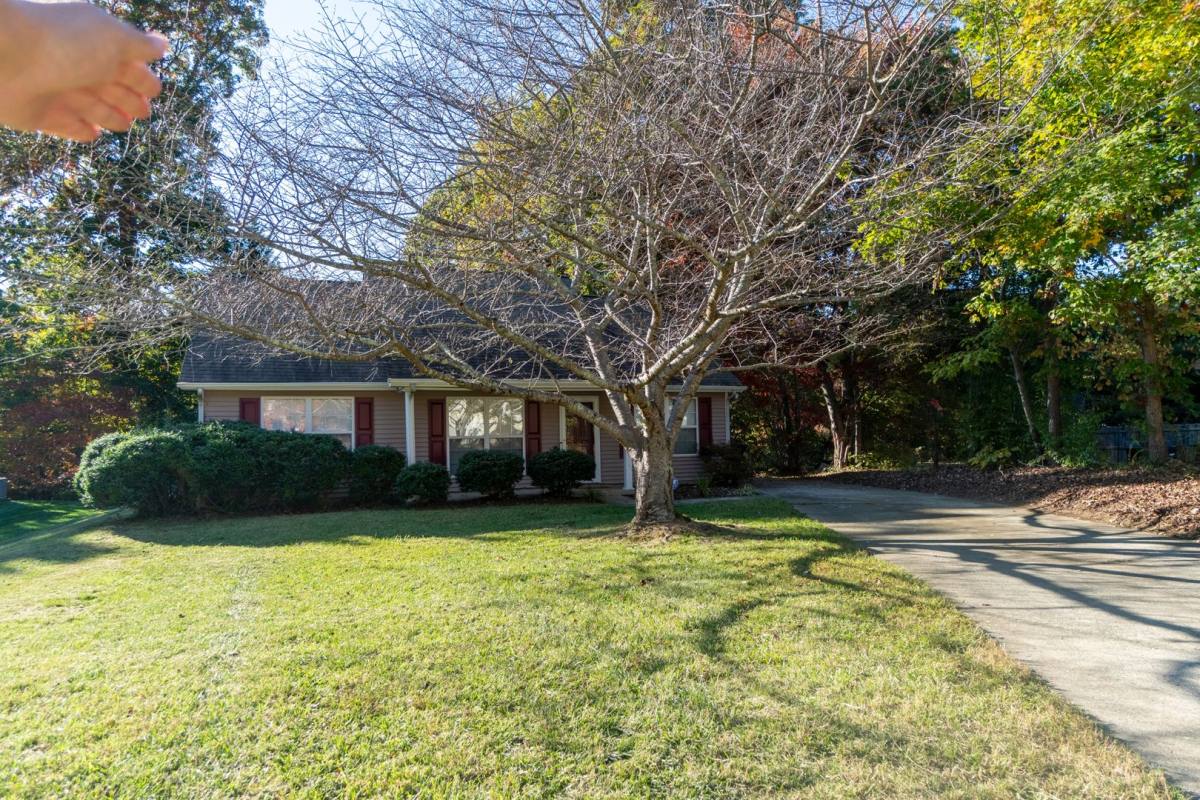 House for rent at 3923 Woodberry Lake Dr, Greensboro, NC 27455