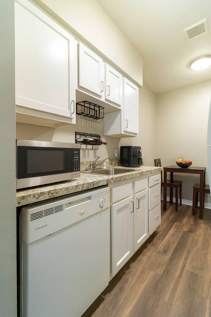 Apartment for rent at 4197 W 20th St, Cleveland, OH 44109