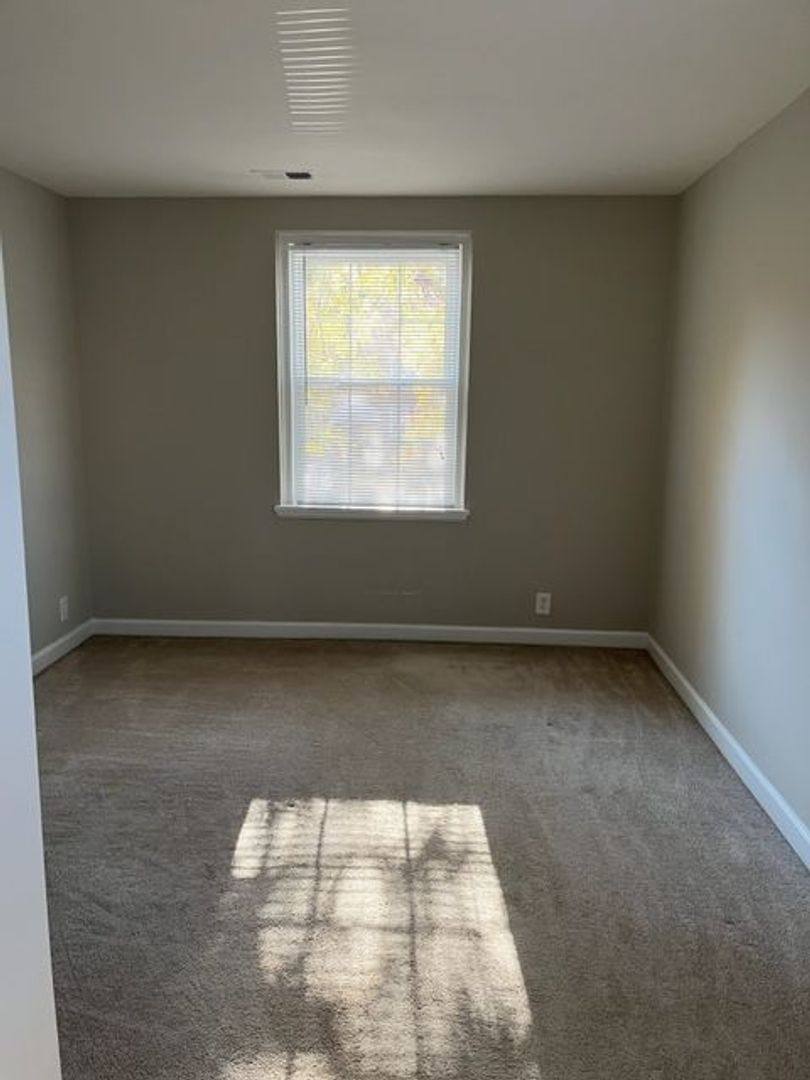 Apartment for rent at 2983 Columbus St S, Arlington, VA 22206