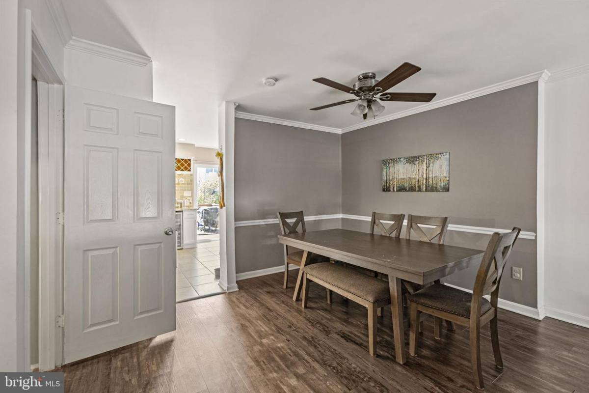 Townhouse for rent at 7482 Digby Green, Alexandria, VA 22315