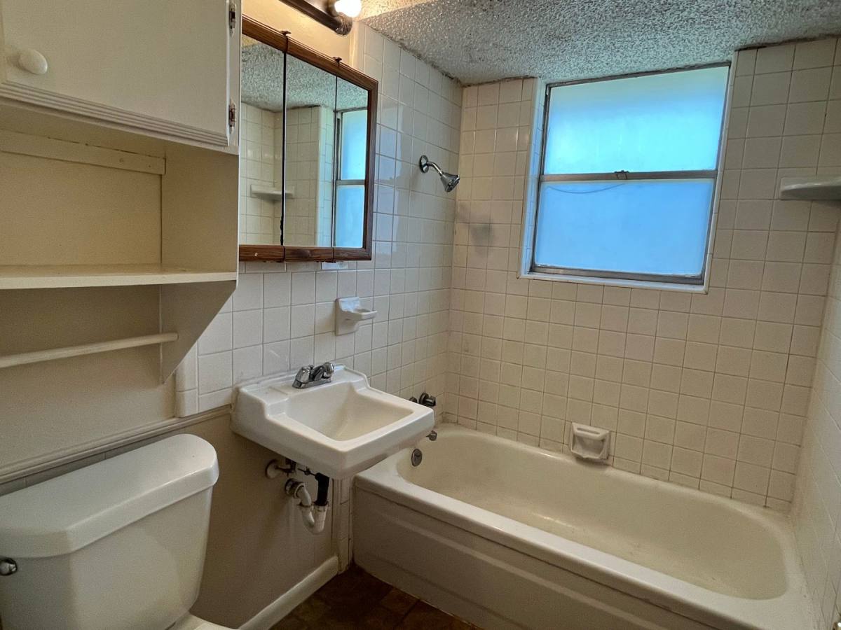 House for rent at 708 N Norman Ave, Oklahoma City, OK 73160