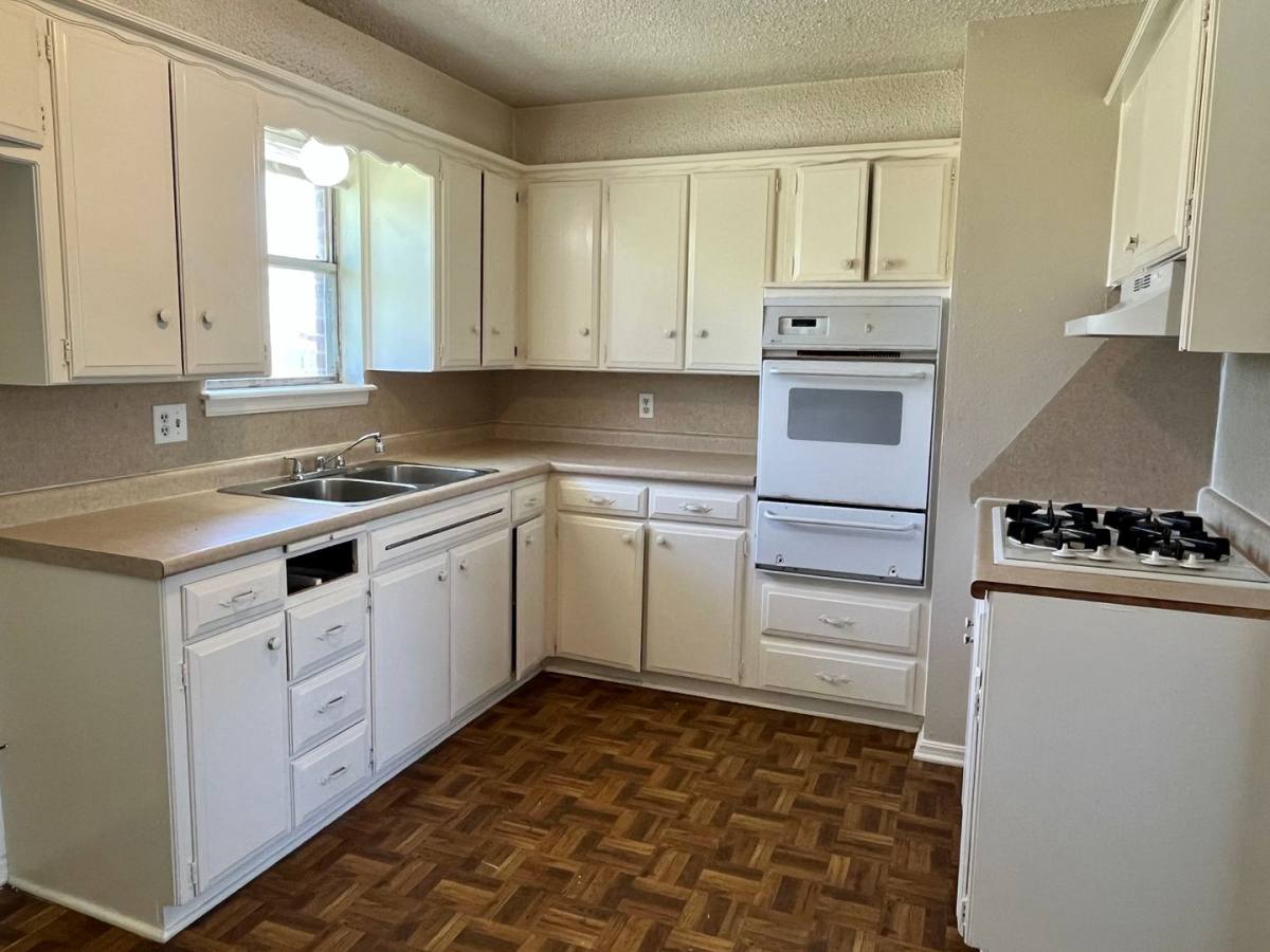 House for rent at 708 N Norman Ave, Oklahoma City, OK 73160