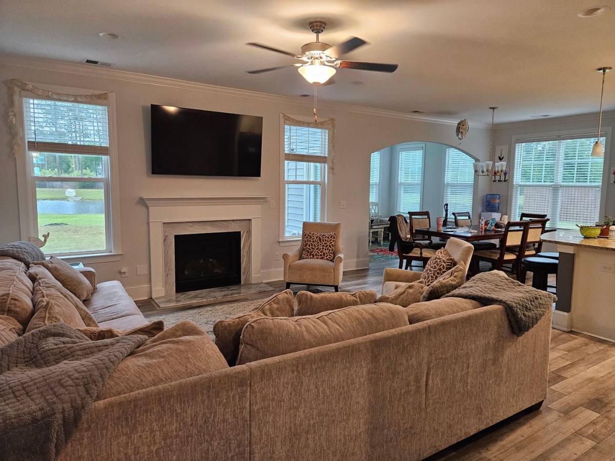 House for rent at 21 S Passerine Path, Hampstead, NC 28443