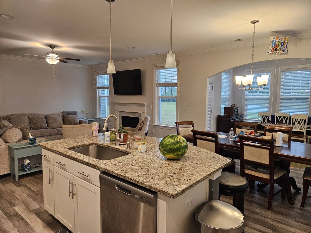 House for rent at 21 S Passerine Path, Hampstead, NC 28443