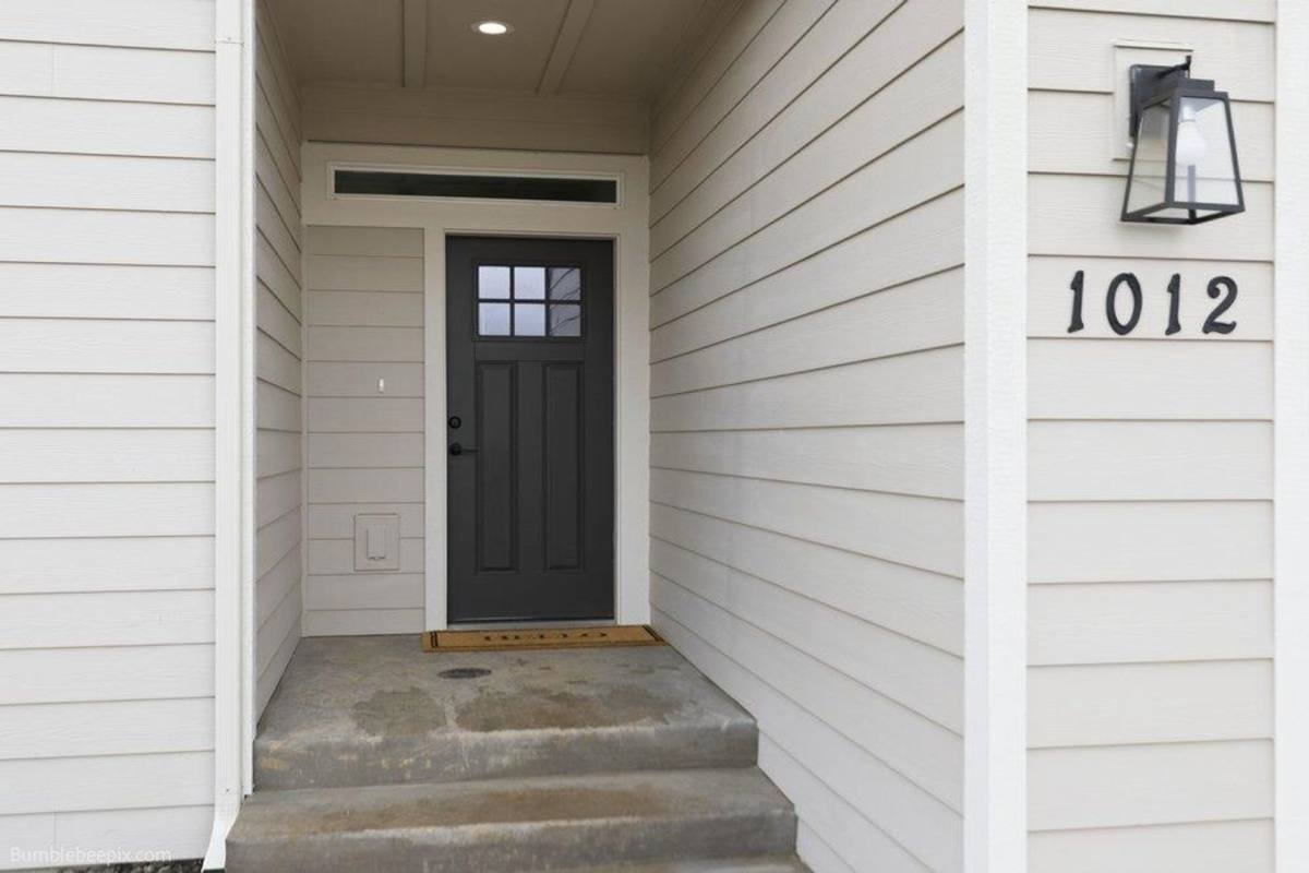 House for rent at 1012 Steptoe View Lane, Cheney, WA 99004