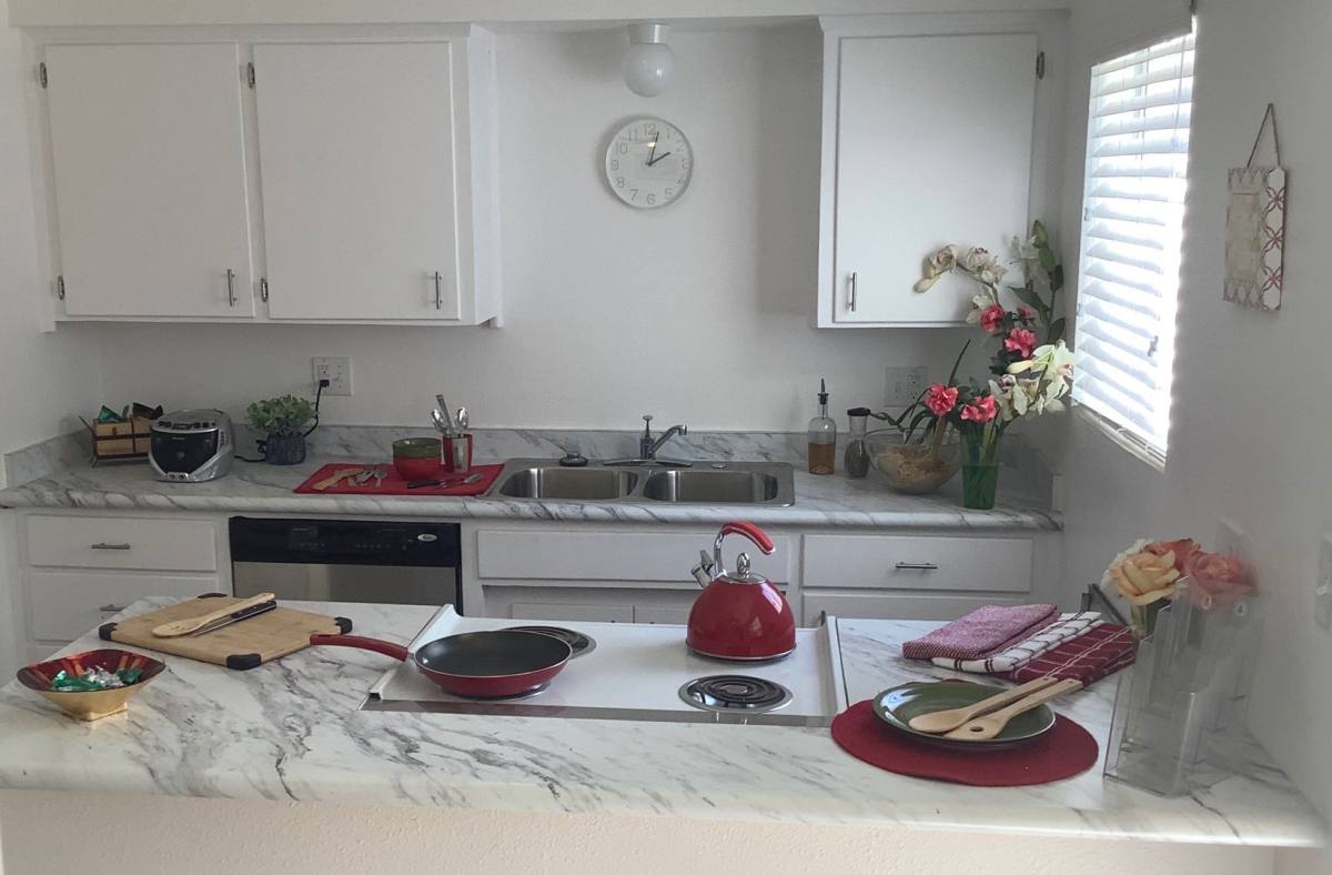 Apartment for rent at 232 W Caldwell Ave, Visalia, CA 93277