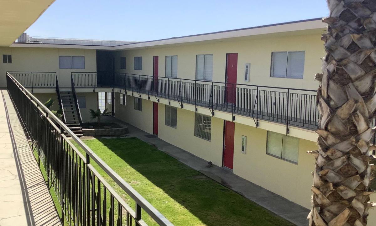 Apartment for rent at 232 W Caldwell Ave, Visalia, CA 93277
