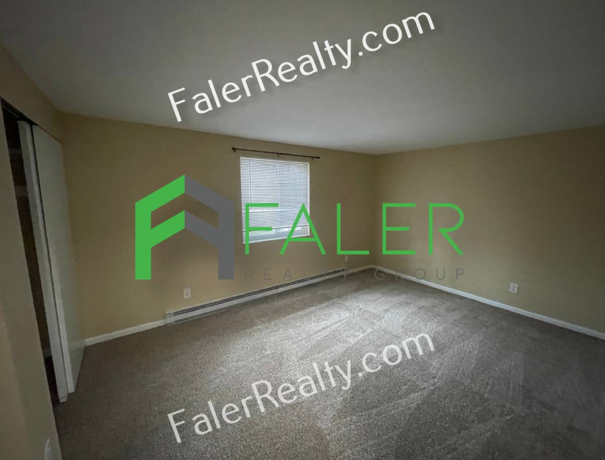 Condo for rent at 5351 Dunmore, Dayton, OH 45459