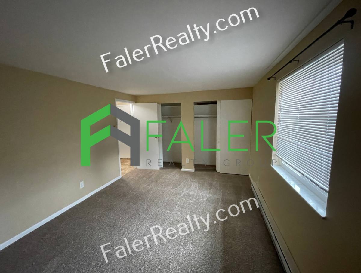 Condo for rent at 5351 Dunmore, Dayton, OH 45459