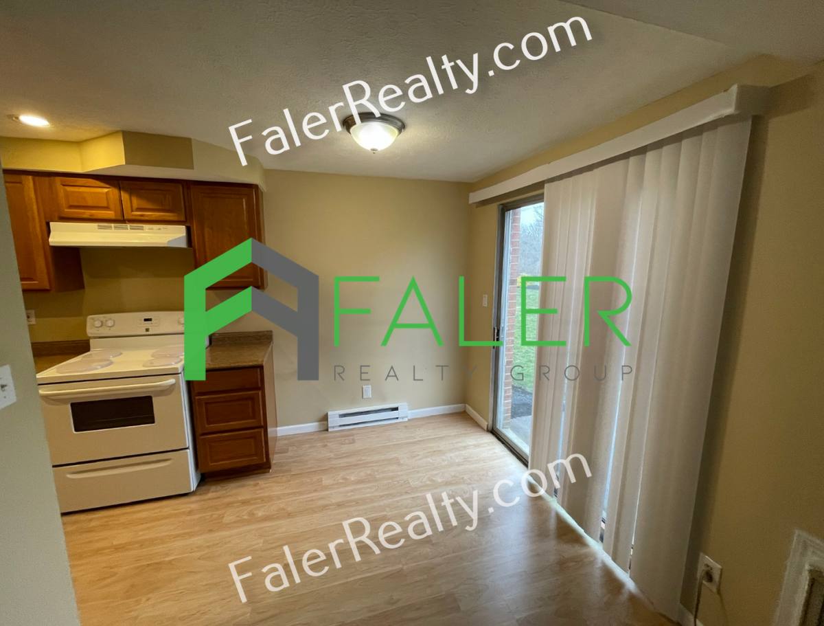 Condo for rent at 5351 Dunmore, Dayton, OH 45459