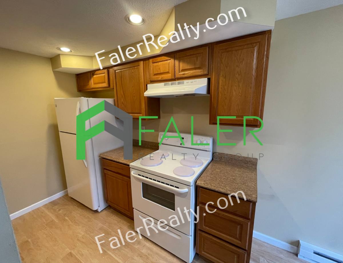 Condo for rent at 5351 Dunmore, Dayton, OH 45459