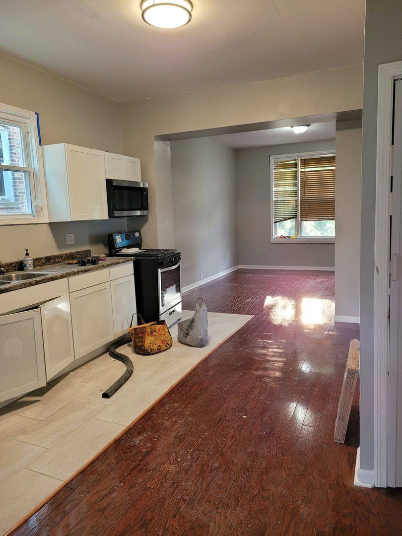 Townhouse for rent at 1521 S Komensky Ave, Chicago, IL 60623