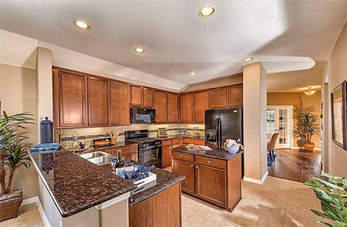 House for rent at 508 Fossil Creek Dr, Little Elm, TX 75068