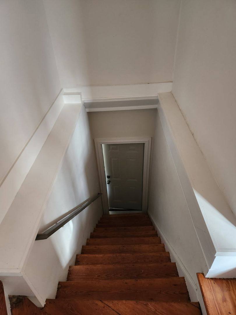 Apartment for rent at 931 N Augusta St, Staunton, VA 24401