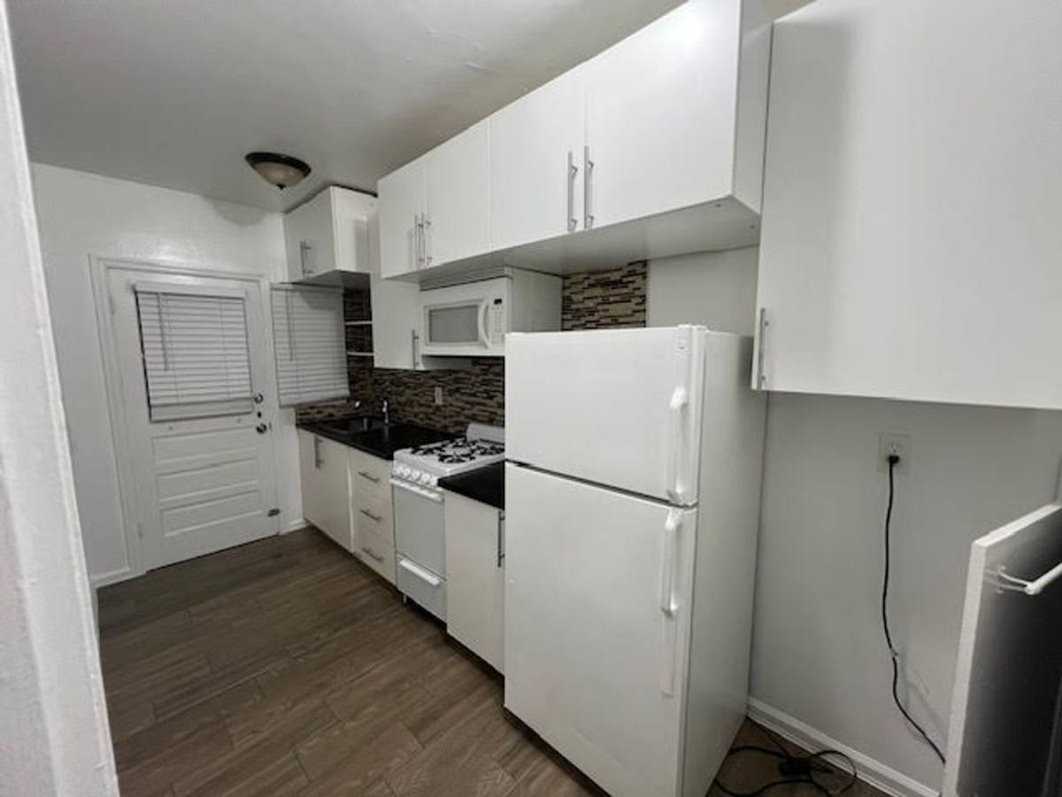 Apartment for rent at 120 N Palmway, Lake Worth Beach, FL 33460