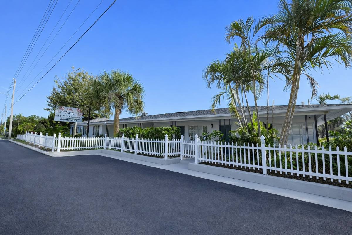 Apartment for rent at 2410 4th St S, Saint Petersburg, FL 33705