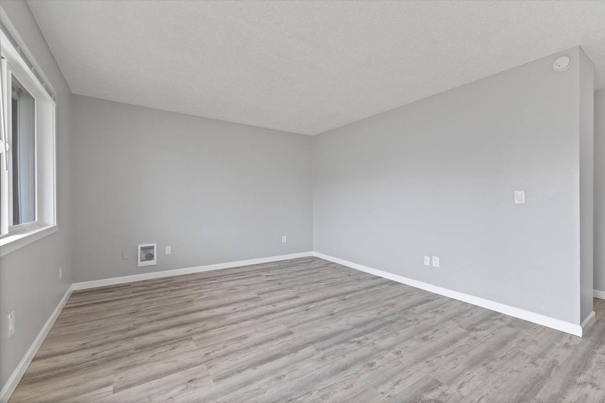 Apartment for rent at 533-615 SE 160th Ave, Portland, OR 97233