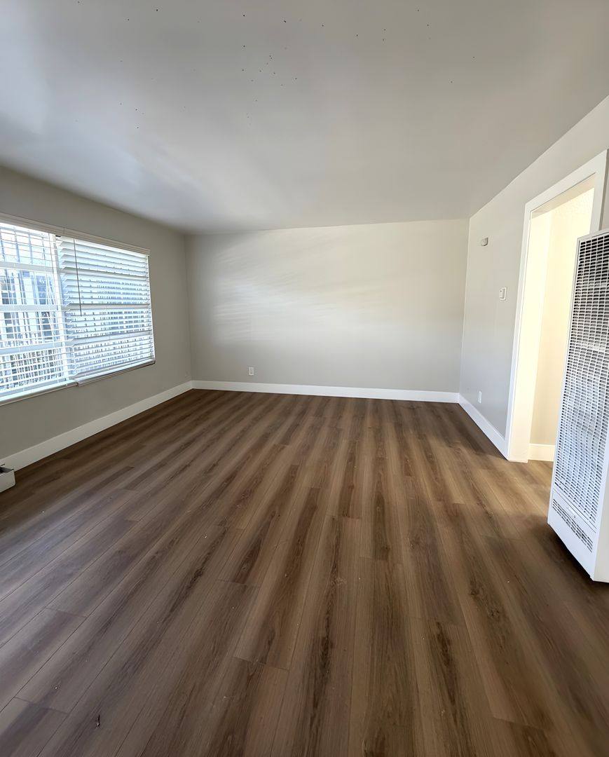 Apartment for rent at 6500 S Western Ave, Los Angeles, CA 90044