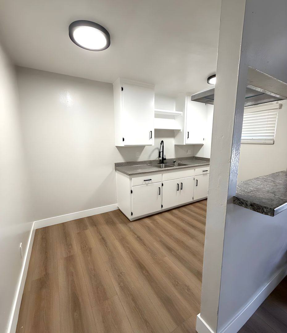 Apartment for rent at 6500 S Western Ave, Los Angeles, CA 90044