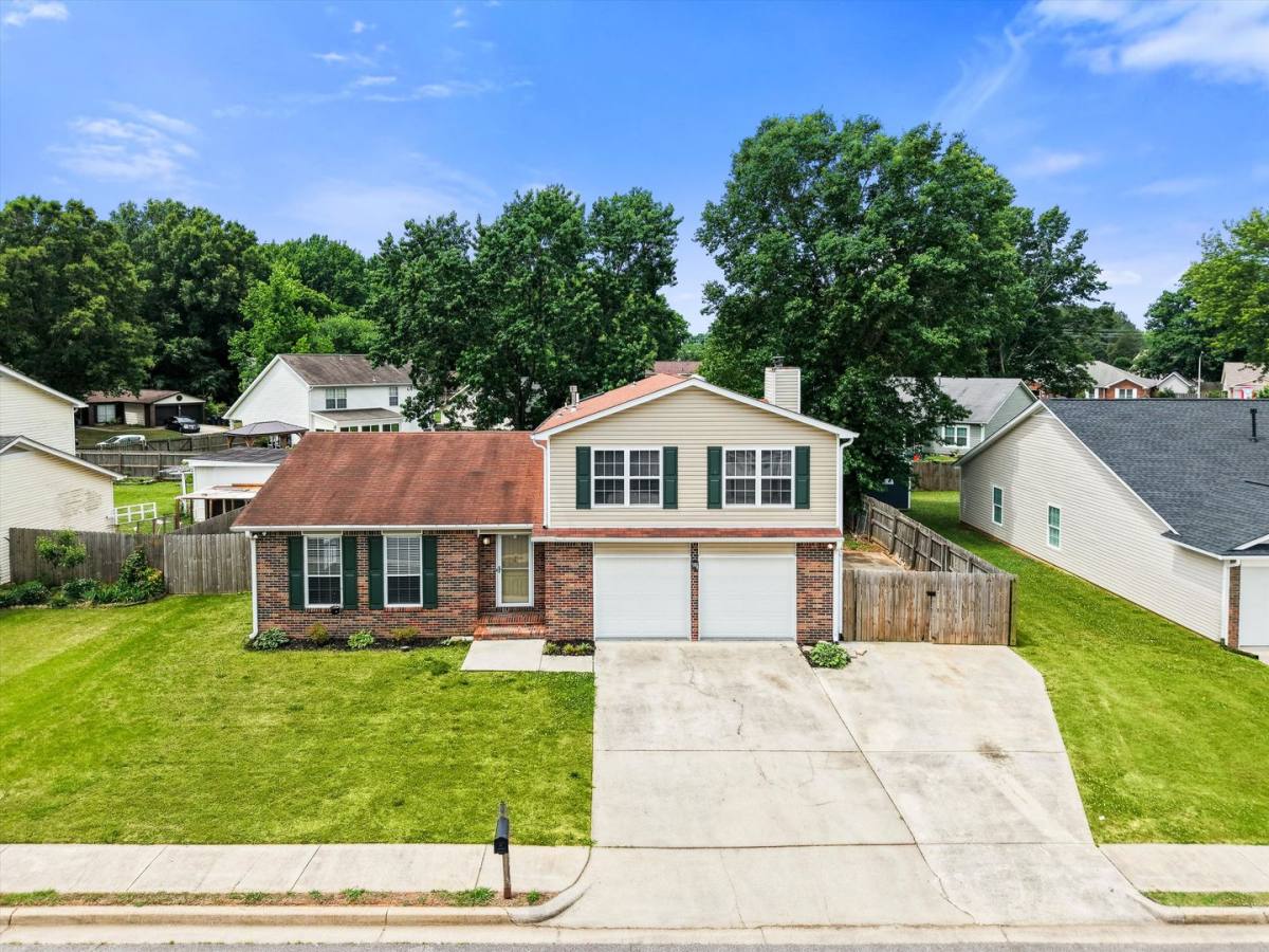 House for rent at 106 Champion Green Dr, Madison, AL 35758