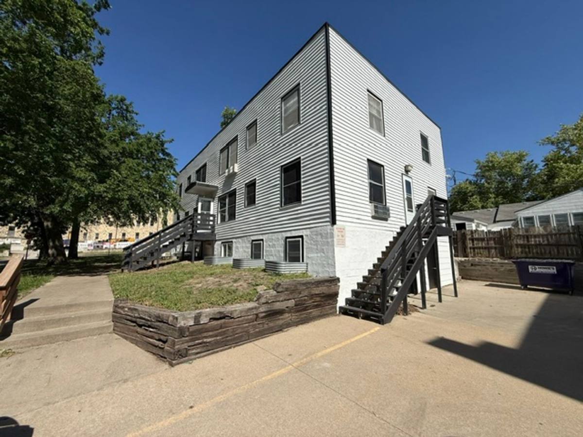 Apartment for rent at 1228 Ratone St, Manhattan, KS 66502
