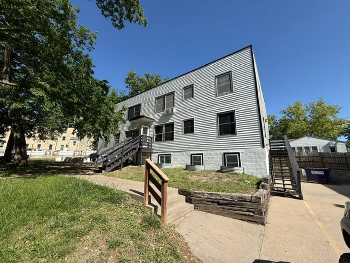 Apartment for rent at 1228 Ratone St, Manhattan, KS 66502