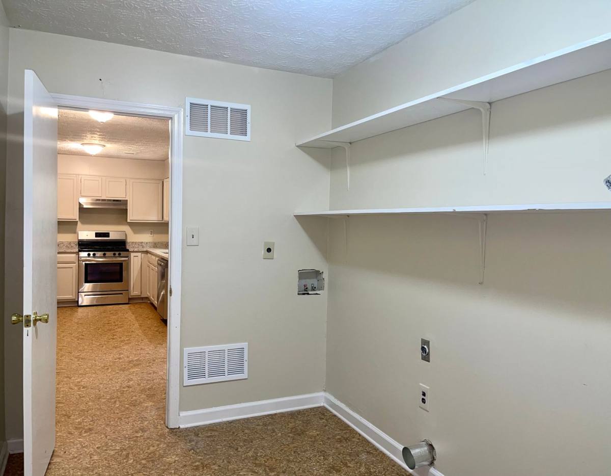 House for rent at 66 Darwin Dr, Jonesboro, GA 30236