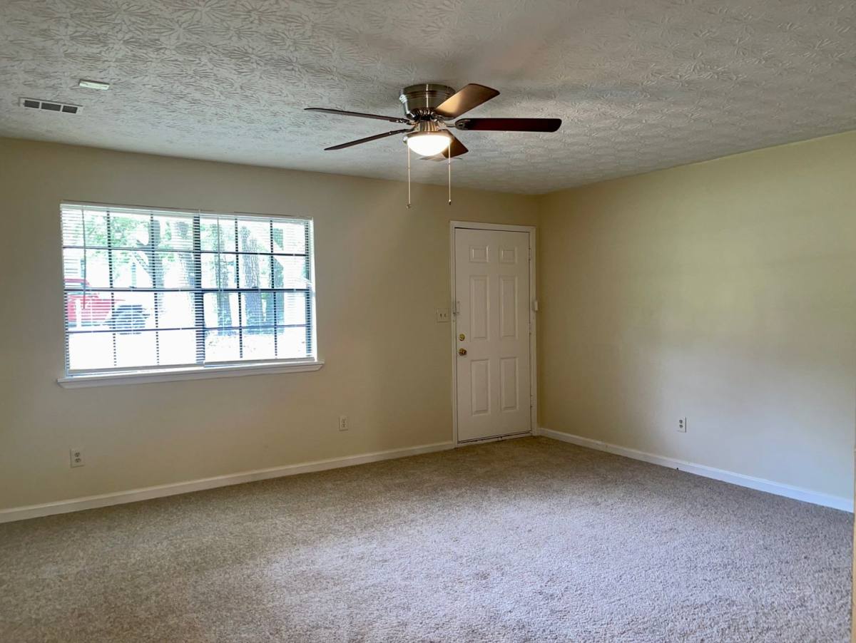 House for rent at 66 Darwin Dr, Jonesboro, GA 30236