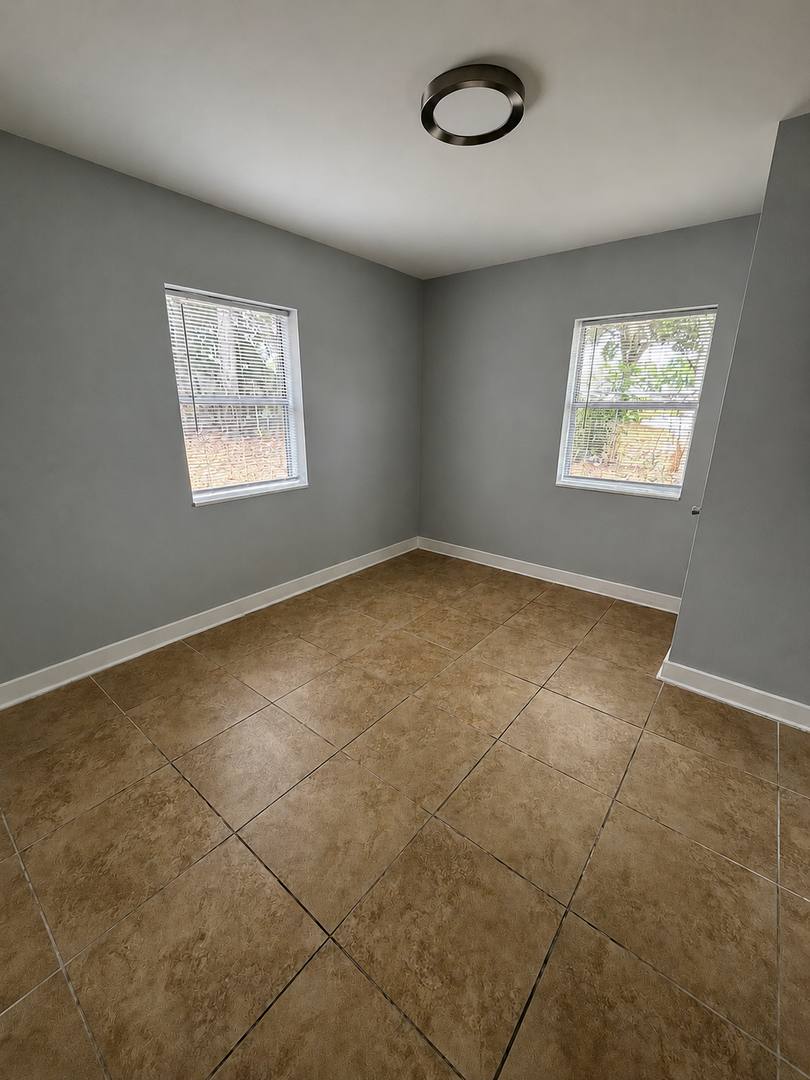 Apartment for rent at 1016 E Lake Silver Dr NE, Winter Haven, FL 33881