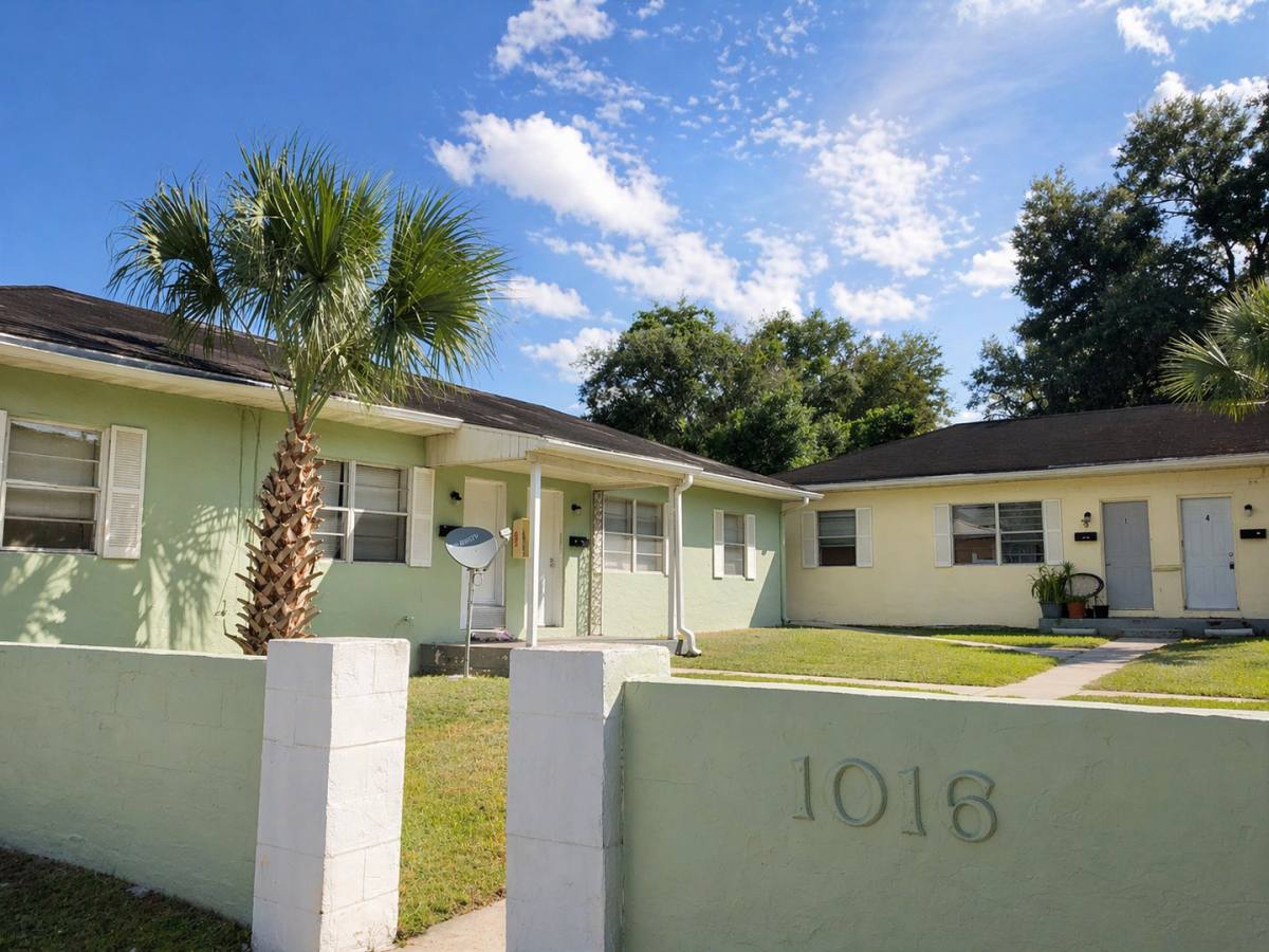 Apartment for rent at 1016 E Lake Silver Dr NE, Winter Haven, FL 33881
