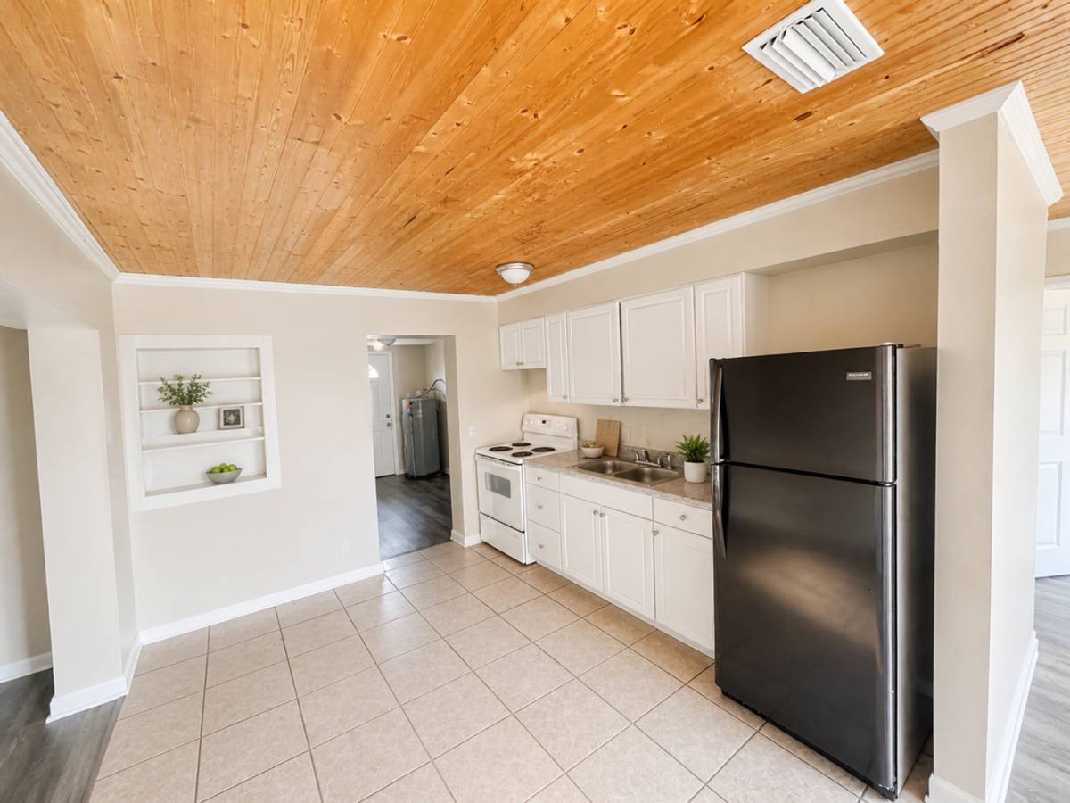 House for rent at 4940 9th St, Zephyrhills, FL 33542