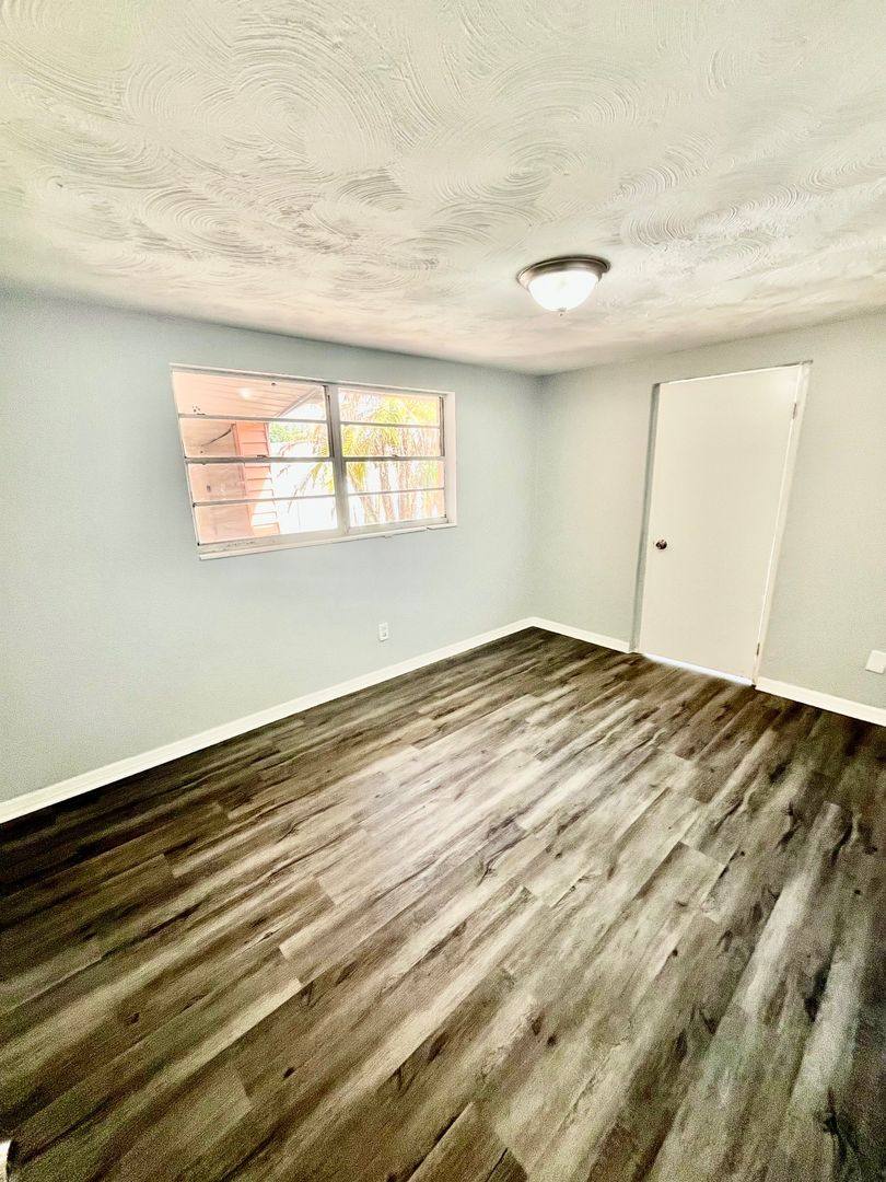 House for rent at 2554 Palm Dr NE, Winter Haven, FL 33881