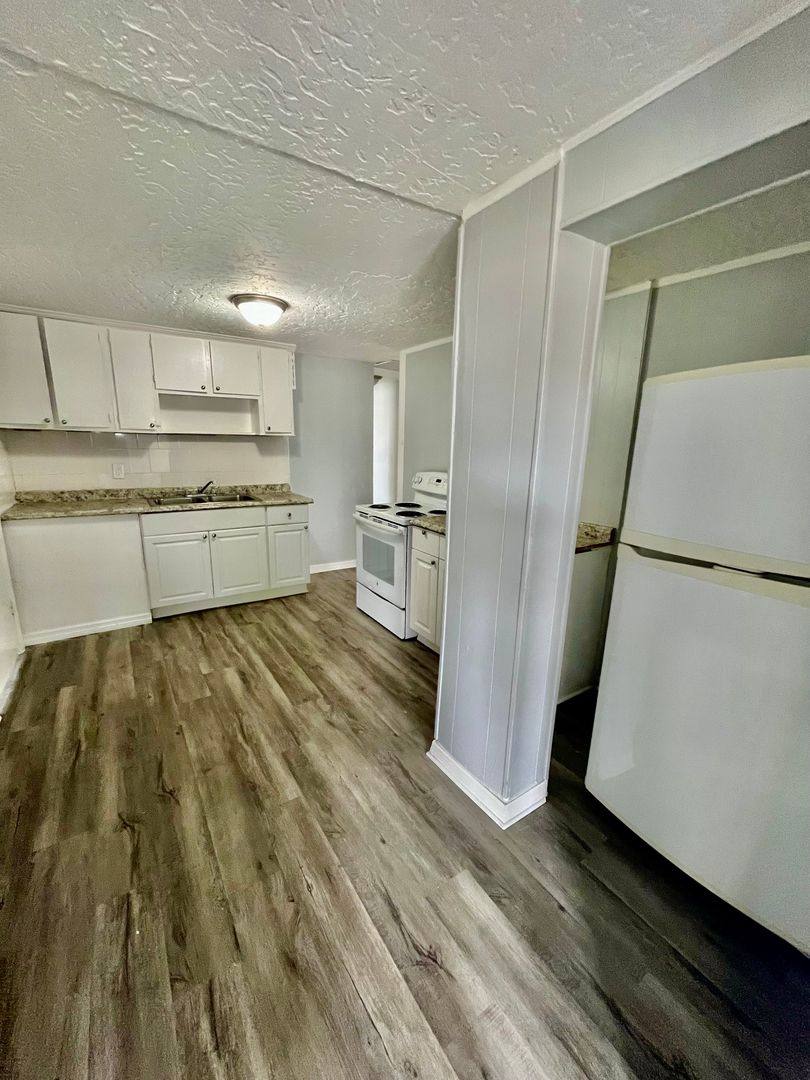 House for rent at 2554 Palm Dr NE, Winter Haven, FL 33881