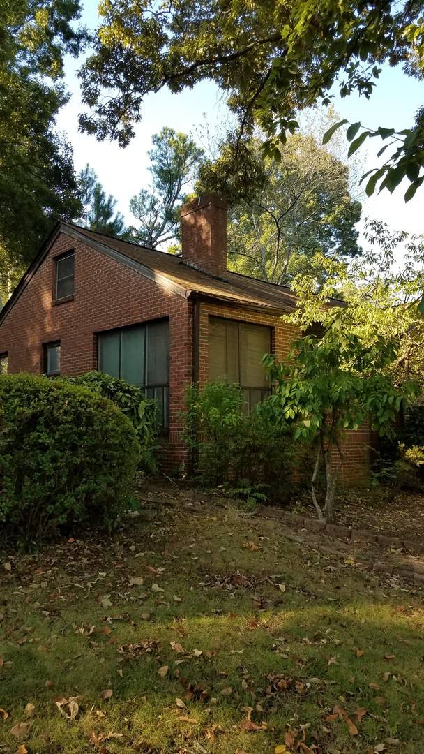 House for rent at 1932 Montrose Dr, Atlanta, GA 30344
