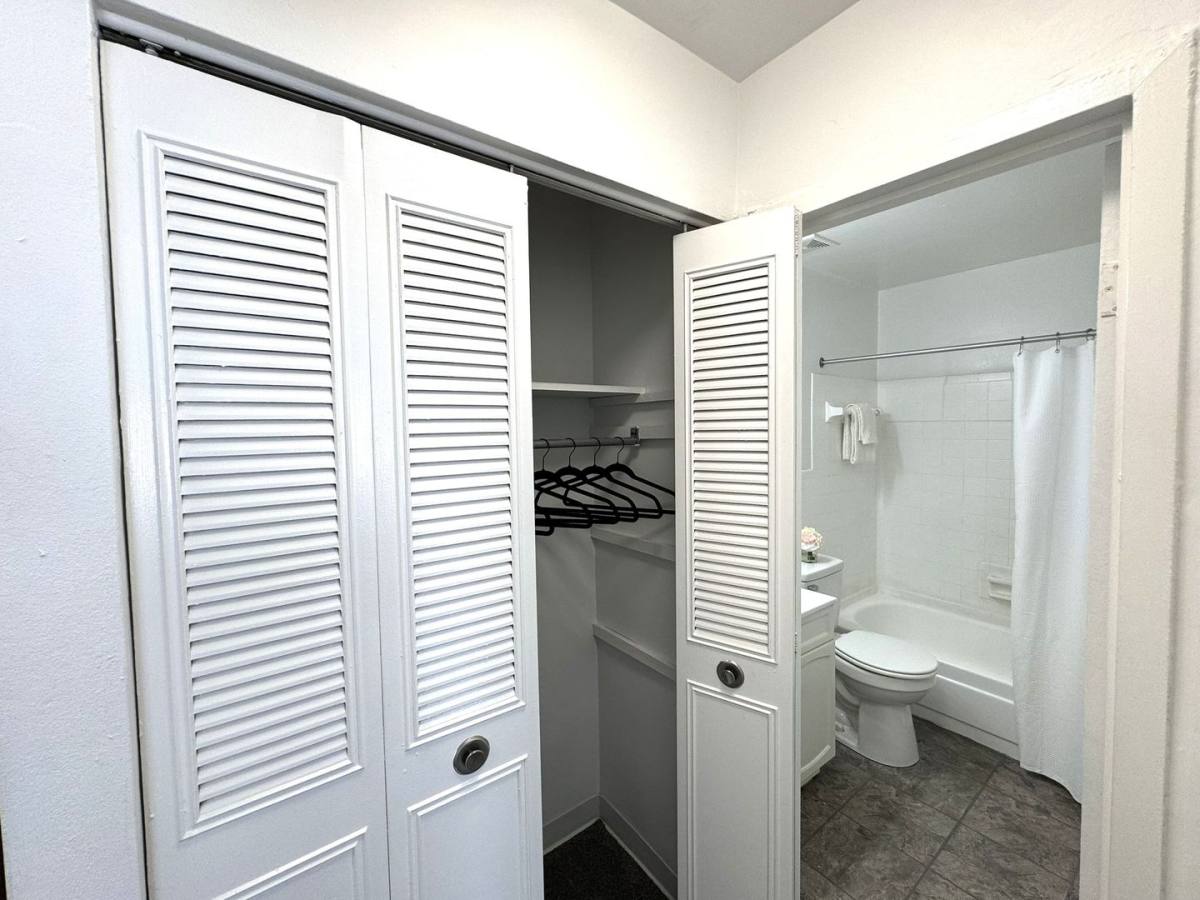 Apartment for rent at 8640-8650 W Chester Pike, Upper Darby, PA 19082
