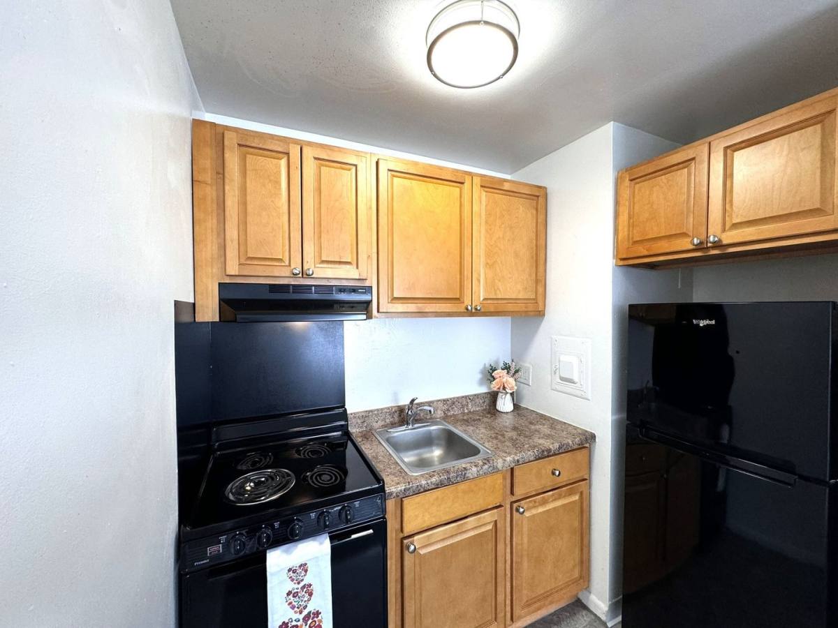 Apartment for rent at 8640-8650 W Chester Pike, Upper Darby, PA 19082
