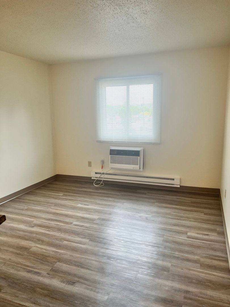 Apartment for rent at 400 Monitor St, La Crosse, WI 54603