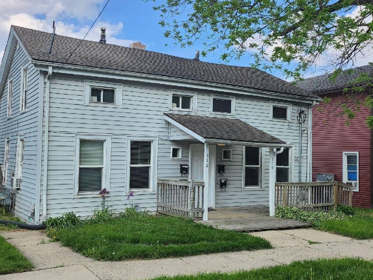 Apartment for rent at 310-312 N Academy St, Janesville, WI 53548