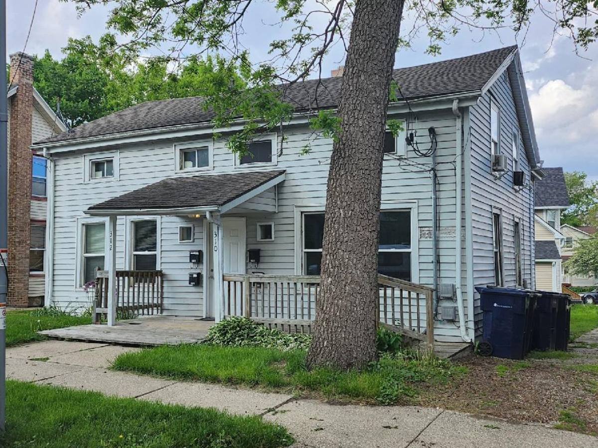 Apartment for rent at 310-312 N Academy St, Janesville, WI 53548