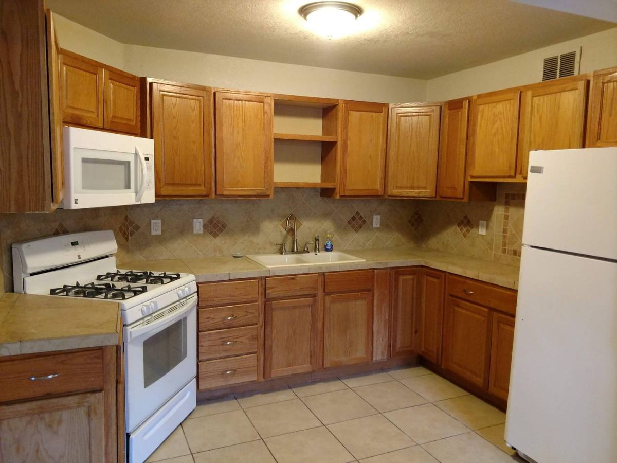 House for rent at 2610 Azalea St, Pueblo, CO 81005