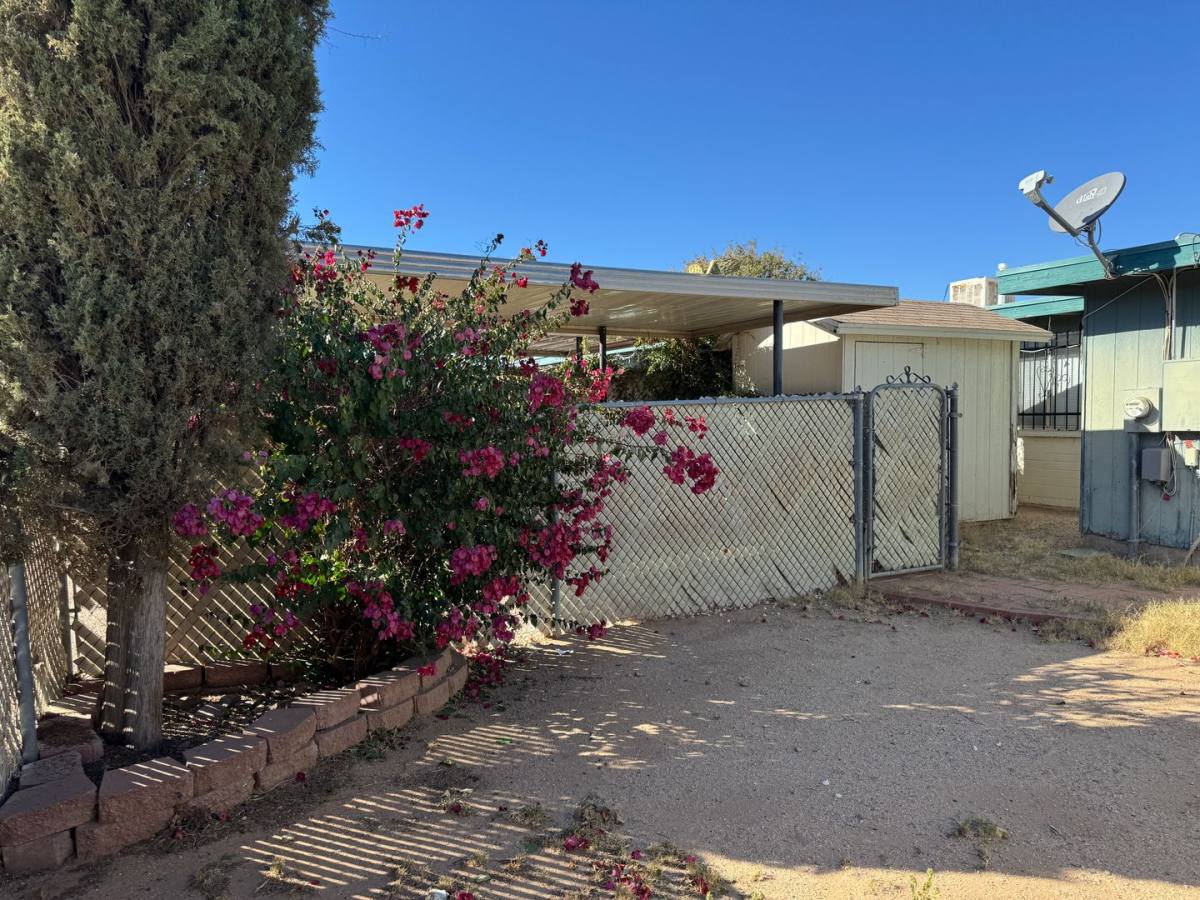 House for rent at 7467 E Desert Spring Dr, Tucson, AZ 85730
