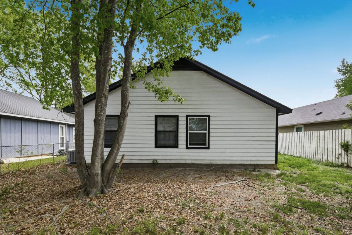 House for rent at 6984 Timberwood Dr, Fayetteville, NC 28314
