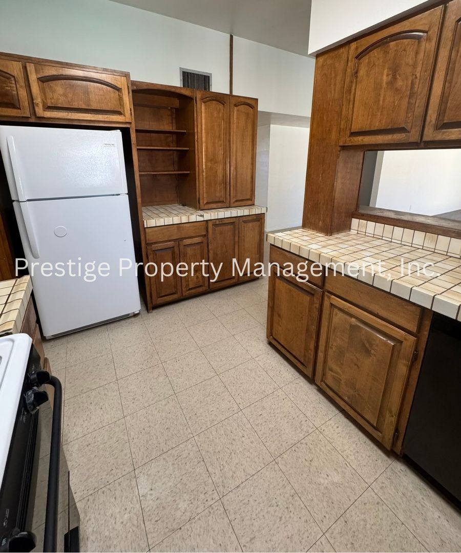 House for rent at 825 E Copper St, Tucson, AZ 85719