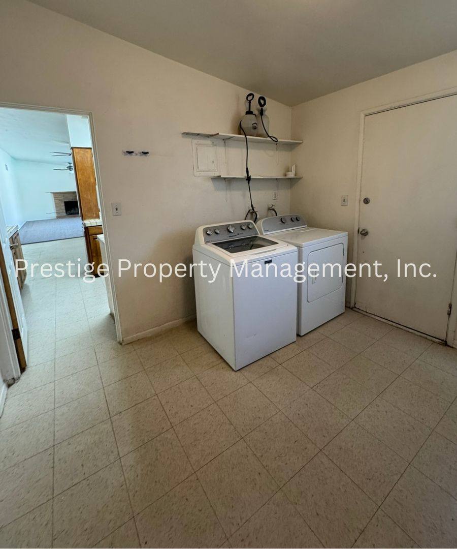 House for rent at 825 E Copper St, Tucson, AZ 85719
