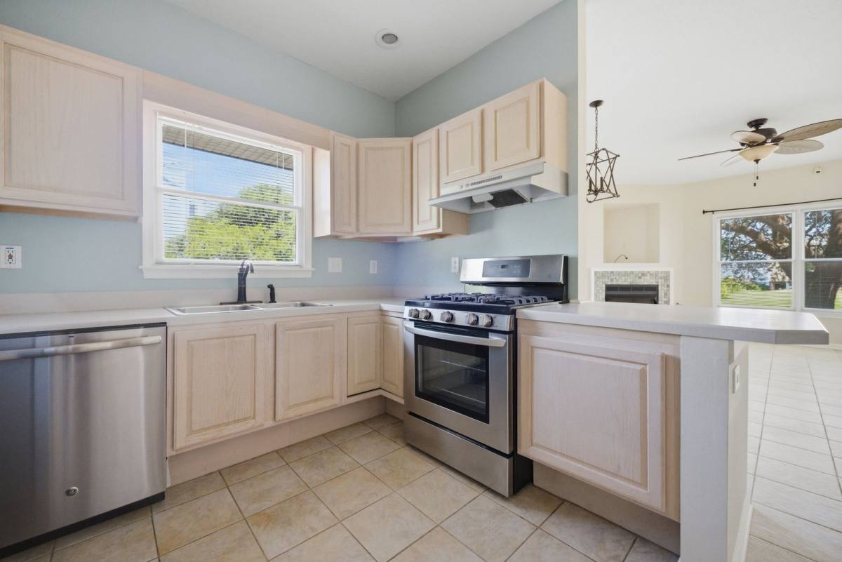 Condo for rent at 1026 High Dunes Quay, Hampton, VA 23664